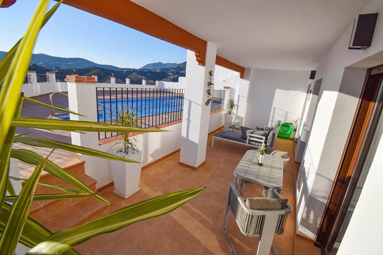 Casita Frigiliana - Stunning New Apartment With Views With Private Parking Space Exterior foto