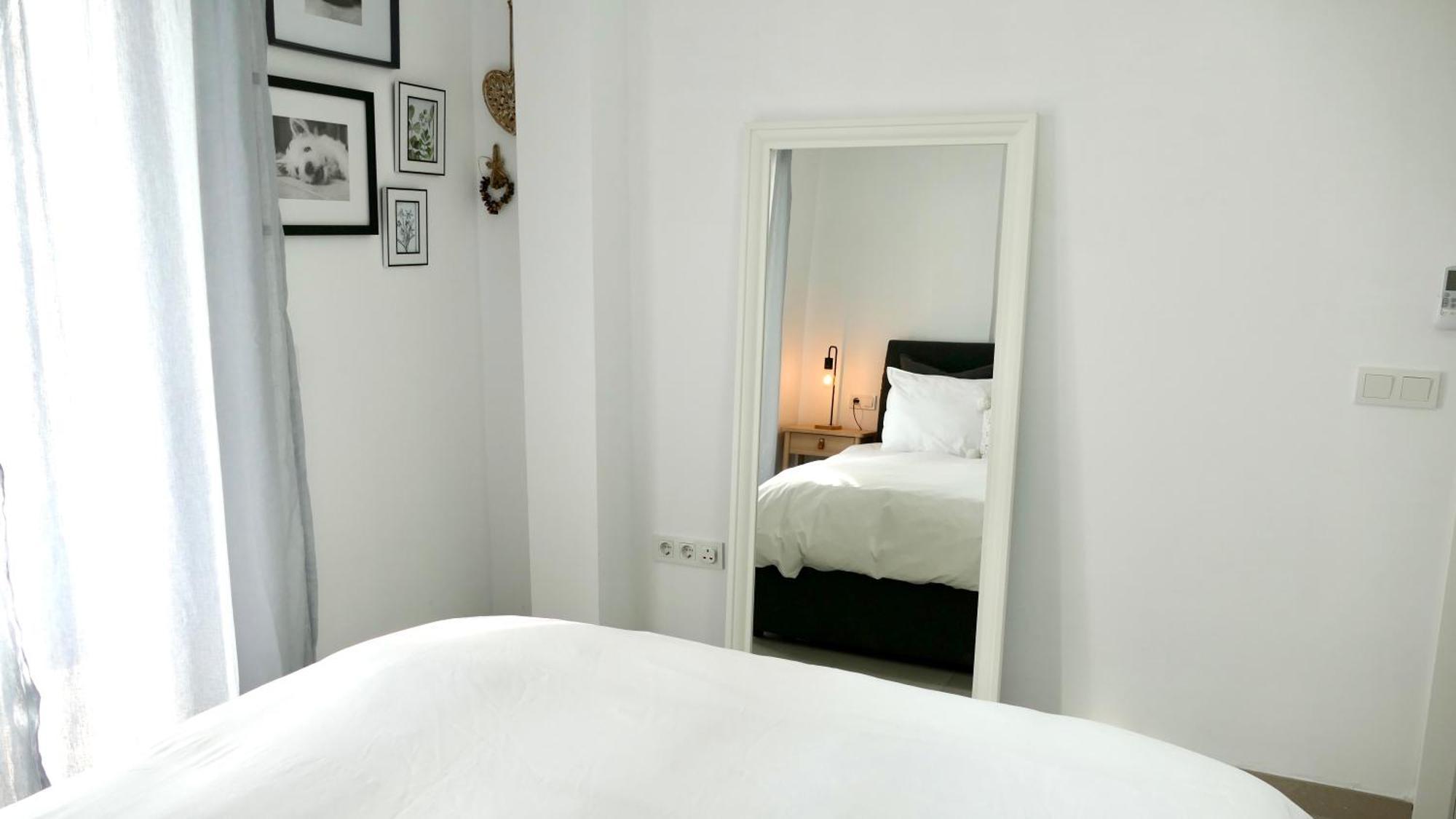 Casita Frigiliana - Stunning New Apartment With Views With Private Parking Space Exterior foto